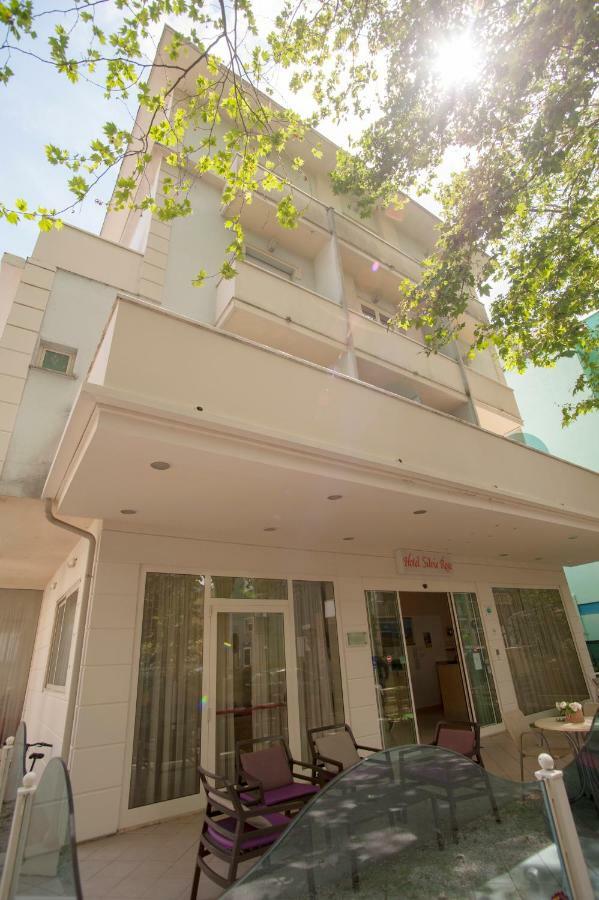 Villa Silvie Rose Чезенатико Екстериор снимка